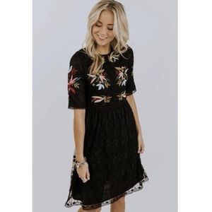 NWT Roolee Naomi Floral Embroidered Dress